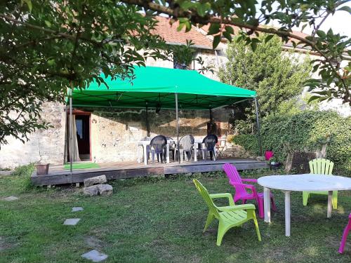 La tanière gîte à louer Empury