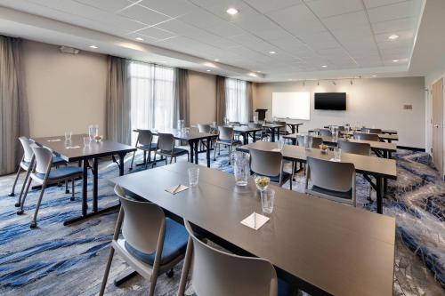 Fairfield by Marriott Inn & Suites Tampa Wesley Chapel - 회의실/연회장