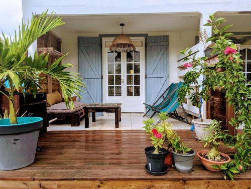 Faciliteter, Sur L'Anse in Terre-de-Haut