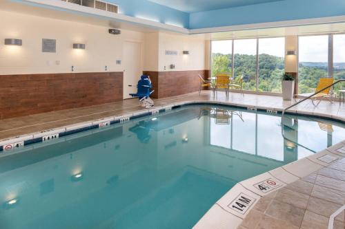 Fairfield Inn & Suites by Marriott Huntington - image 13