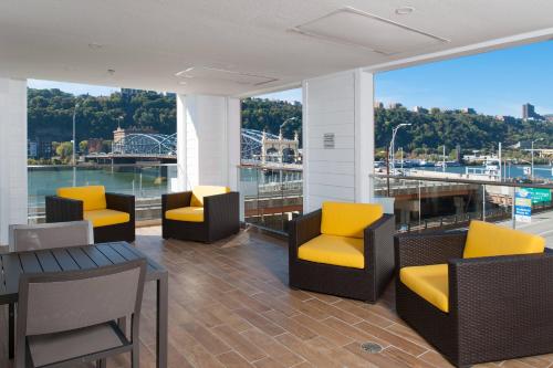 Fairfield by Marriott Pittsburgh Downtown - image 11