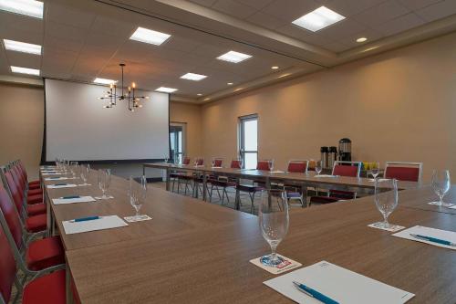 Four Points by Sheraton Midland - image 10
