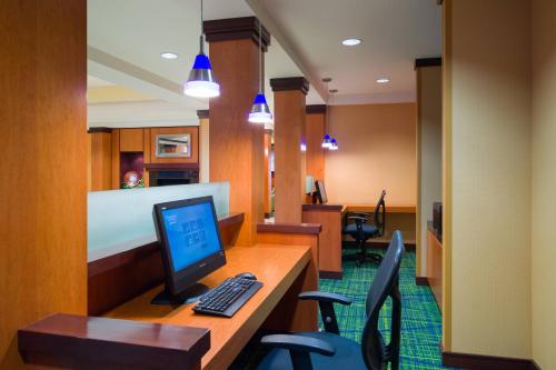 Fairfield Inn & Suites Lock Haven - image 10
