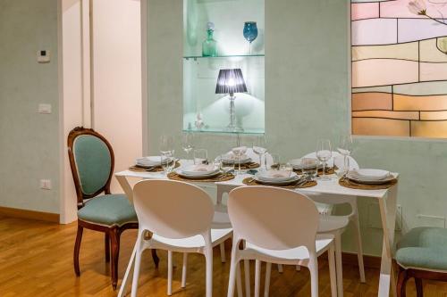 SUPER CENTRAL - Antique flat, Bologna (photo 9)