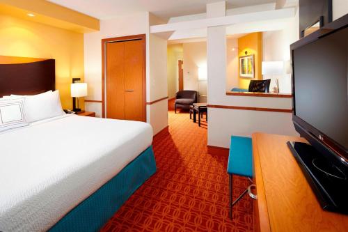 Fairfield Inn & Suites Pittsburgh Neville Island in Robinson Township, USA