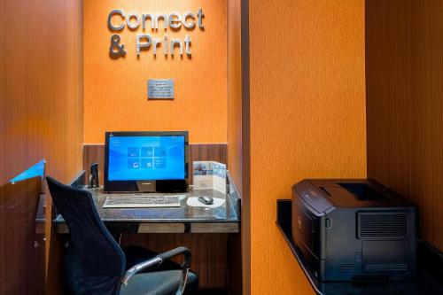 Fairfield Inn Joplin - image 8