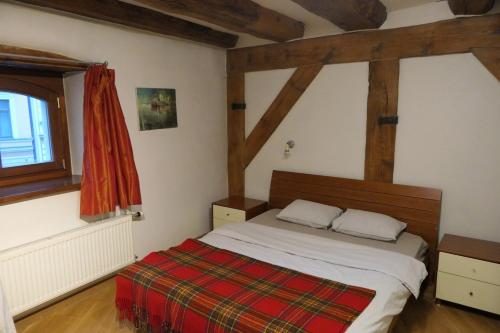 Vintage barn one-bedroom flat, Riga (foto 3)