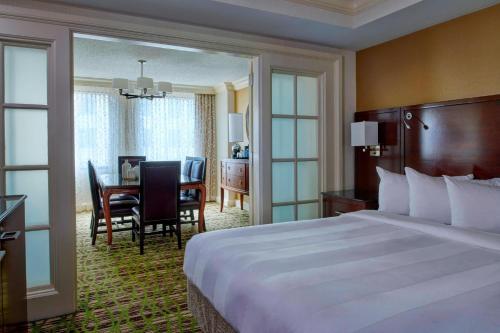 Cleveland Marriott Downtown at Key Tower in Cleveland, USA