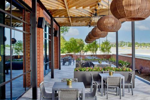 UNC Charlotte Marriott Hotel & Conference Center - image 13