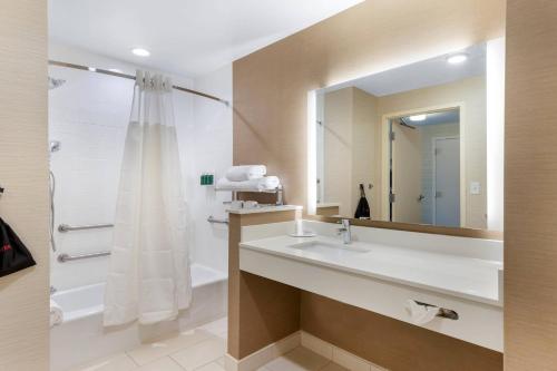 Fairfield Inn & Suites by Marriott Mebane in Mebane, USA