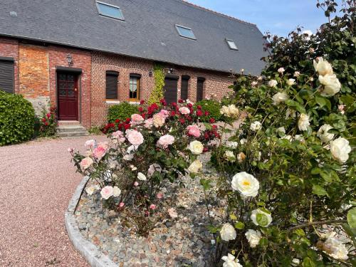 A szálláshely kívülről, La ferme d'Hareauville - Heated swimming pool in Criquetot L'Esneval