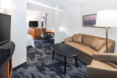 Fairfield Inn & Suites by Marriott Marietta - image 11