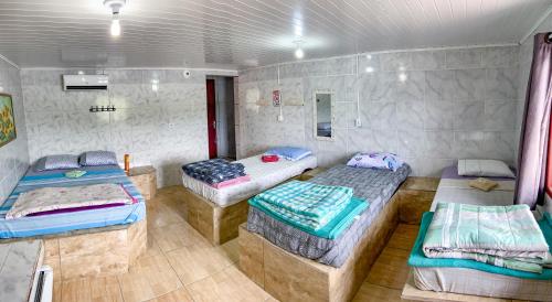 1 double bed, 3 twin beds