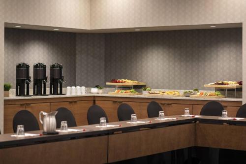 Cleveland Marriott East - image 2