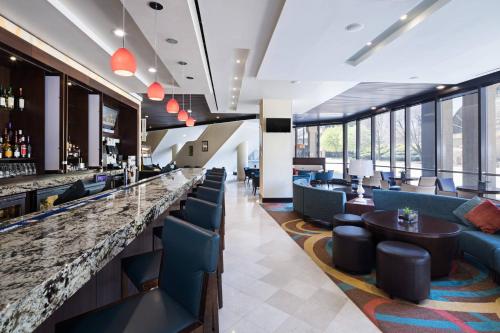 Charleston Marriott Town Center - image 6