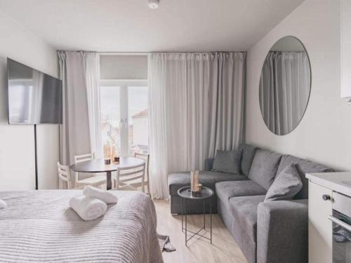 Double Room with Balcony in Sölvesborg, Sölvesborg (Foto 6)