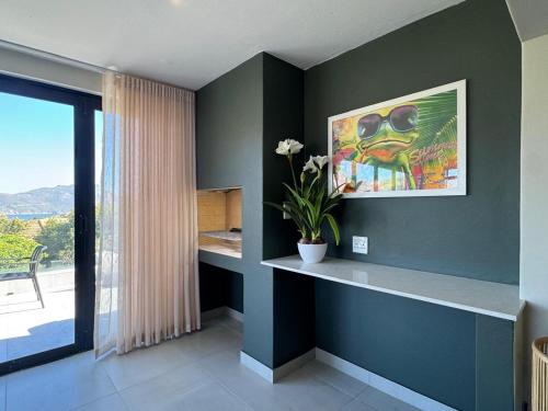 Hout Bay Luxury Home