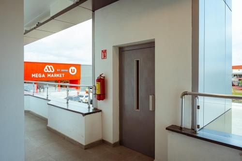 Bright & Chic Apartment in Libreville