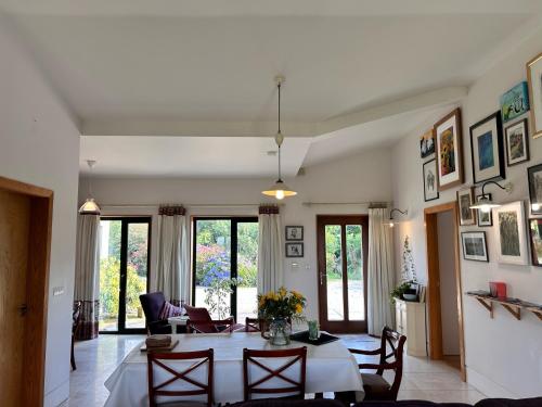 Golf & family chill cottage, hot-tub, beach 10 min, Coleraine (foto 10)