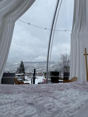 Igloo glamping dome Sarajevo - image 4