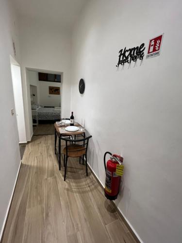  AL 106 Apartment [Free Wi-fi 5 min dalla Stazione] in Prato