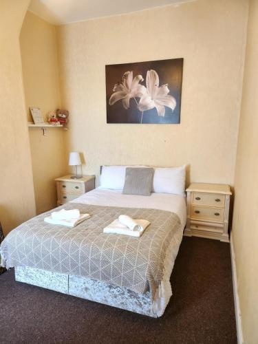 GO BIG ! Entire cozy House for max 8 people near city center, Manchester (fotografie 6)