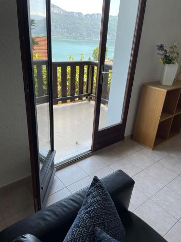 Kilátás, Villa avec vue lac panoramique proche de la plage in Conjux