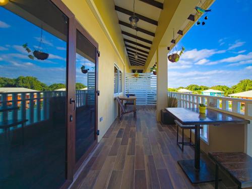 Louis' Apartments – khách sạn tại Placencia