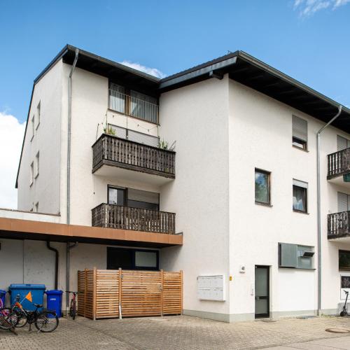 A szálláshely kívülről, Platz fur 8 Pers - C4S Come4Stay Monteure "InnArt" Boxspringbett Einzelbett Toging am Inn, Parkplatz in Erharting
