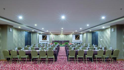 de Laxston Hotel Jogja by AZANA