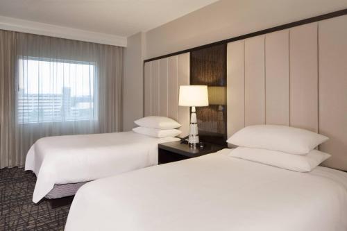 One-Bedroom Suite with Two Double Beds and Sofa Bed - High Floor image 5