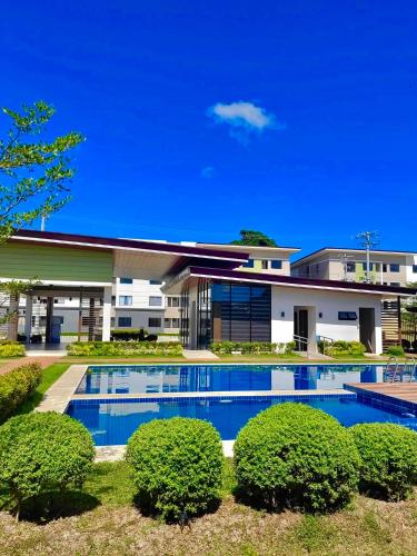 Near Mactan Airport, Pool, Fast WiFi, Netflix & Disney, Lapu Lapu City