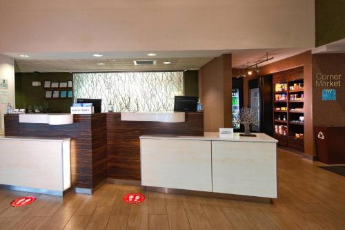 Fairfield Inn & Suites by Marriott Valdosta - image 2