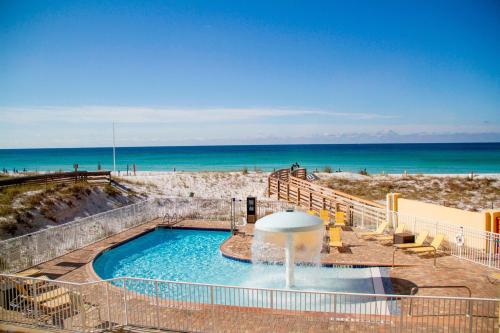 Fairfield by Marriott Inn & Suites Fort Walton Beach-West Destin - 수영장