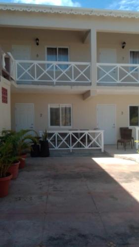 Paradise Beach Hotel - image 3