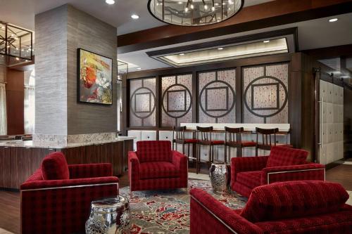 Fairfield Inn & Suites by Marriott Washington DC/Downtown - image 4