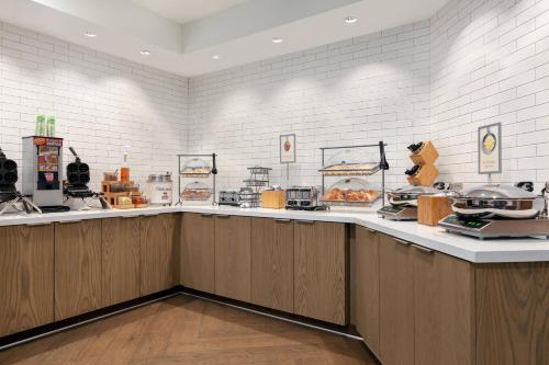 Fairfield Inn by Marriott Visalia Sequoia - image 14
