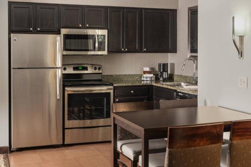 ห้องครัว, Residence Inn by Marriott Boston Franklin in แฟรงกลิน (MA)