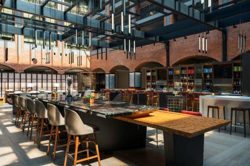 Philadelphia Marriott Old City - image 2