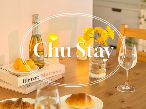 ChuSTAY - Tap to explore photos