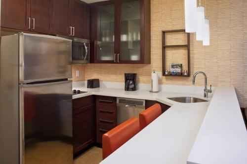 Residence Inn by Marriott Chicago Bolingbrook - image 6