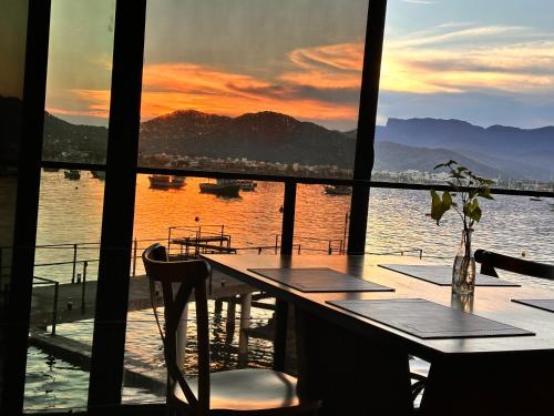 1819 Marine Hotel in หาดเตโนริโอ