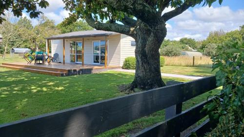 THE GUEST HOUSE - Awakeri modern country cottage in Te Teko