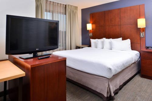 1 queen bed