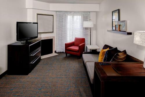 2 bedrooms, 3 beds