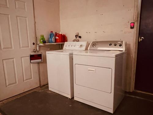 Las Vegas Simple bed Share room