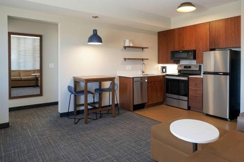 Residence Inn by Marriott Colorado Springs First & Main in Colorado Springs, USA