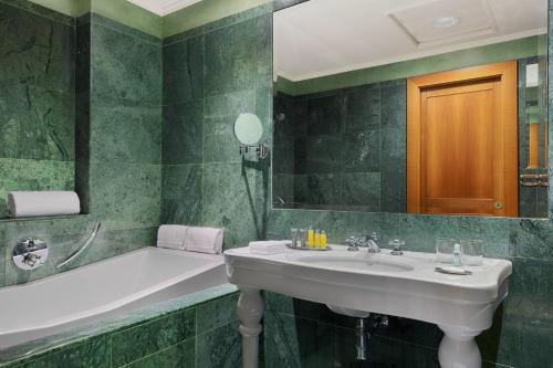 Rome Marriott Park Hotel - image 5