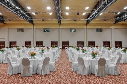 Rome Marriott Park Hotel - image 11