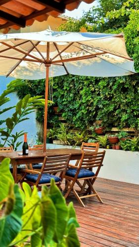 주변 환경, Sun House Manguinhos in 매그후인호스 비치